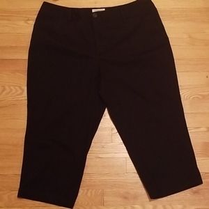 St. John's Bay Securely Slender Capri